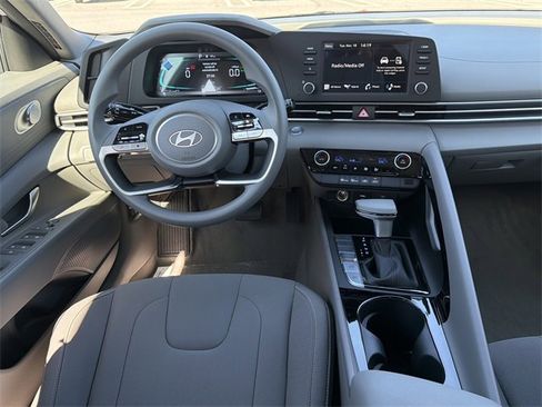 New 2026 Hyundai Elantra Blue image 22