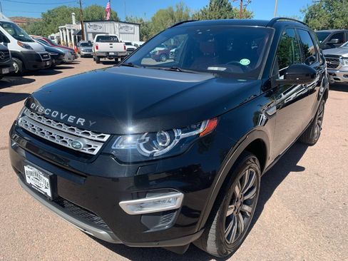 Used 2017 Land Rover Discovery Sport HSE Luxury AWD/4WD image 4