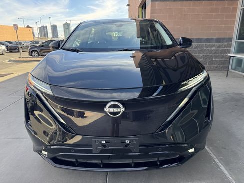 Used 2023 Nissan Ariya FWD image 11