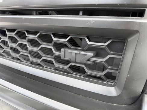 Used 2014 Chevrolet Silverado 1500 LTZ image 9