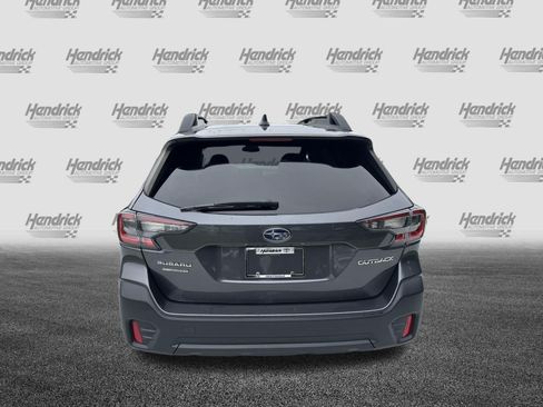 Used 2022 Subaru Outback Premium AWD/4WD image 9