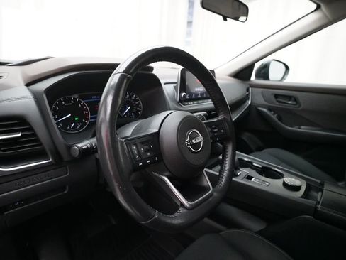 Used 2023 Nissan Rogue S AWD/4WD image 8