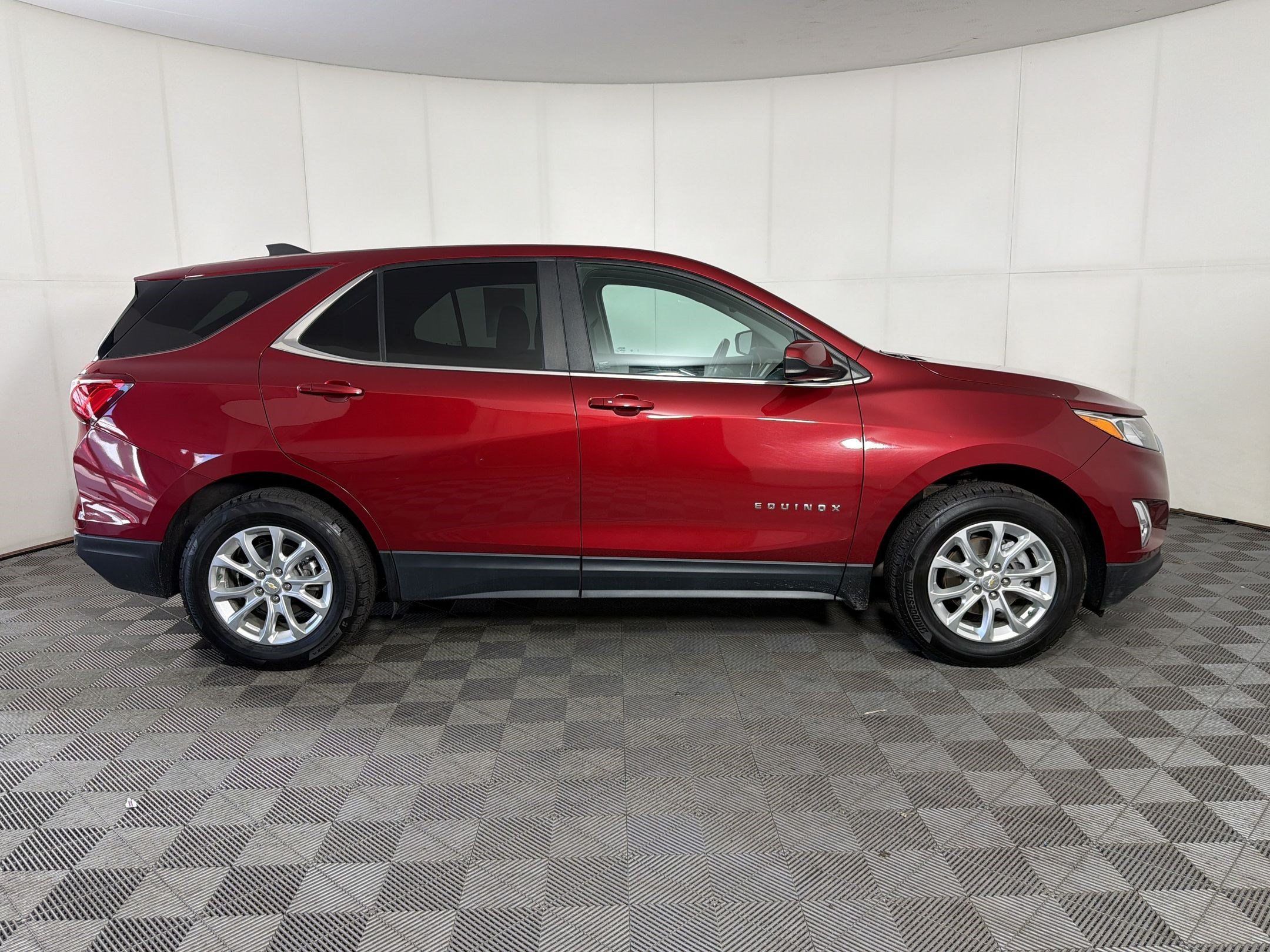 Used 2021 Chevrolet Equinox LT AWD/4WD image 8