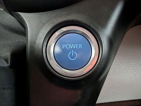 Used 2022 Toyota Sienna XLE w/ XLE Plus Package FWD image 28