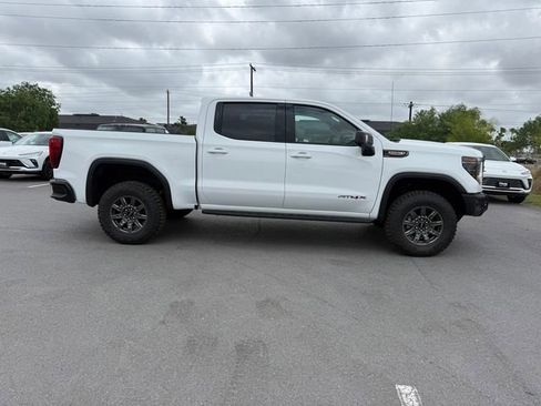 New 2026 GMC Sierra 1500 AT4X image 4