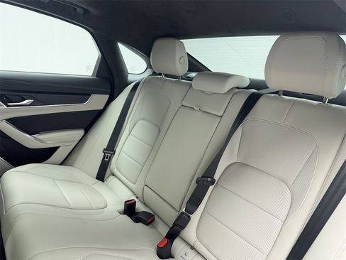 Used 2024 Jaguar XF R-Dynamic SE image 40