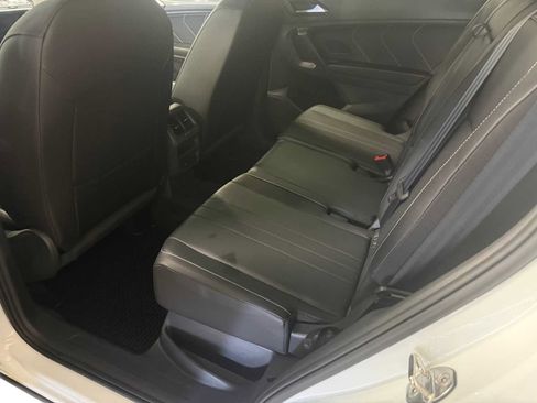 Certified 2023 Volkswagen Tiguan SE R-Line AWD/4WD image 22