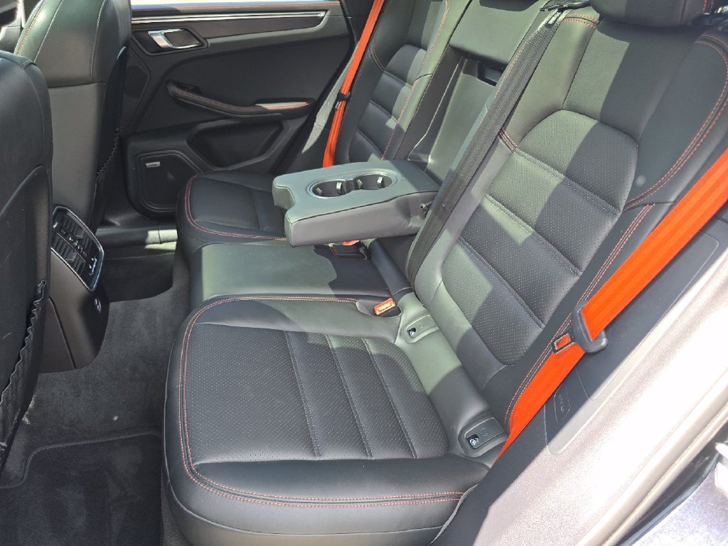 Used 2023 Porsche Macan GTS AWD/4WD image 20