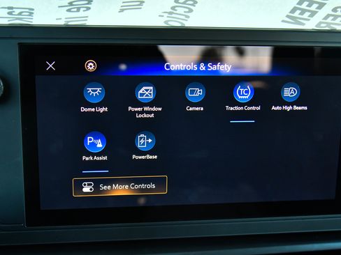 Used 2024 Chevrolet Silverado EV W/T image 29