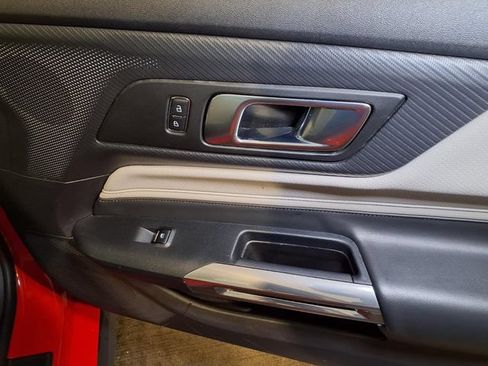 Used 2024 Ford Mustang Premium RWD image 27