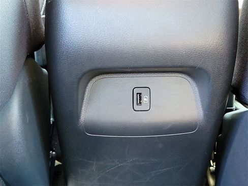 Used 2021 Nissan Sentra SV image 12