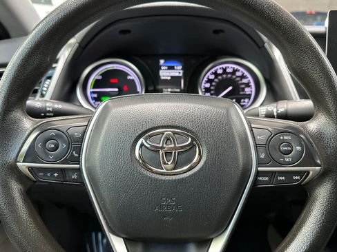 Used 2022 Toyota Camry LE FWD image 23