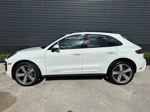 Used 2025 Porsche Macan Turbo image 2