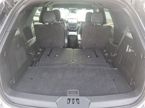 Used 2025 Ford Explorer ST-Line image 28
