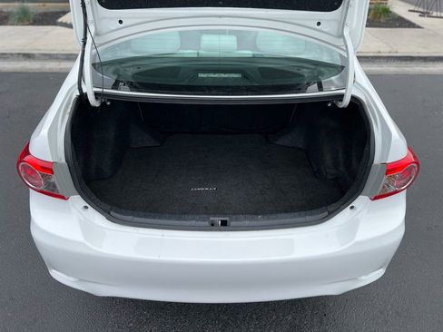 Used 2013 Toyota Corolla LE image 26