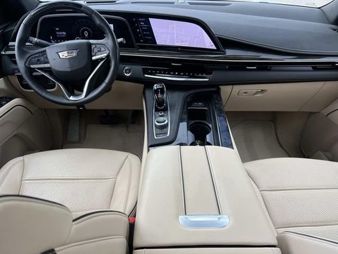 Certified 2023 Cadillac Escalade Premium Luxury AWD/4WD image 15