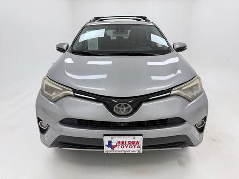 Used 2018 Toyota RAV4 Platinum FWD image 3