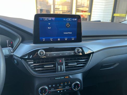 Used 2023 Ford Escape Active image 18