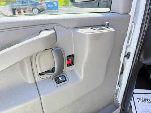 Used 2025 Chevrolet Express 2500 Extended w/ Driver Convenience Package RWD image 15