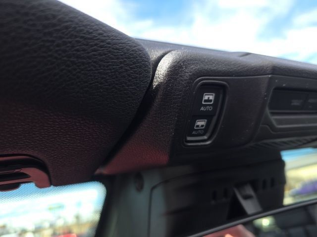Used 2025 Jeep Wrangler Unlimited Sahara w/ Safety Group AWD/4WD image 36