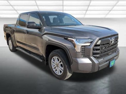 Used 2025 Toyota Tundra SR5 AWD/4WD image 1