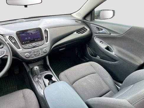 Used 2020 Chevrolet Malibu LS FWD image 21