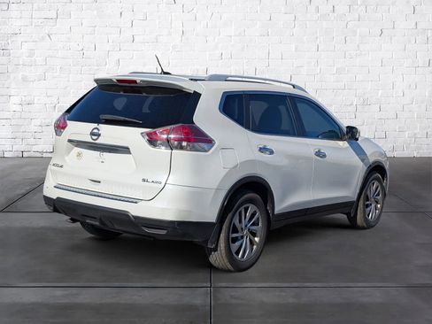 Used 2015 Nissan Rogue SL w/ SL Premium Package image 3