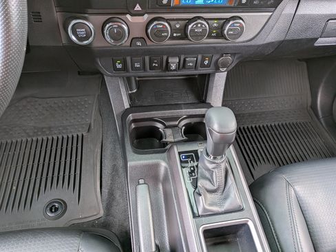Certified 2023 Toyota Tacoma TRD Sport w/ TRD Premium Sport Package AWD/4WD image 33
