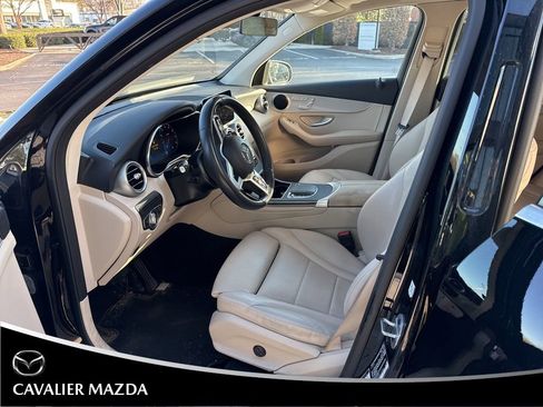 Used 2022 Mercedes-Benz GLC 300 GLC 300 image 6