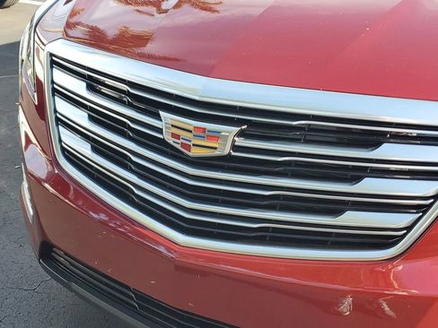 Used 2018 Cadillac XT5 Luxury w/ Driver Awareness Package image 9