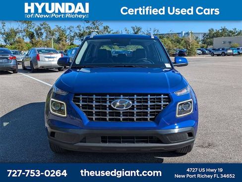 Certified 2023 Hyundai Venue Limited w/ Cargo Package image 8