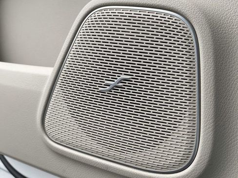 Used 2021 Mercedes-Benz GLB 250 image 22