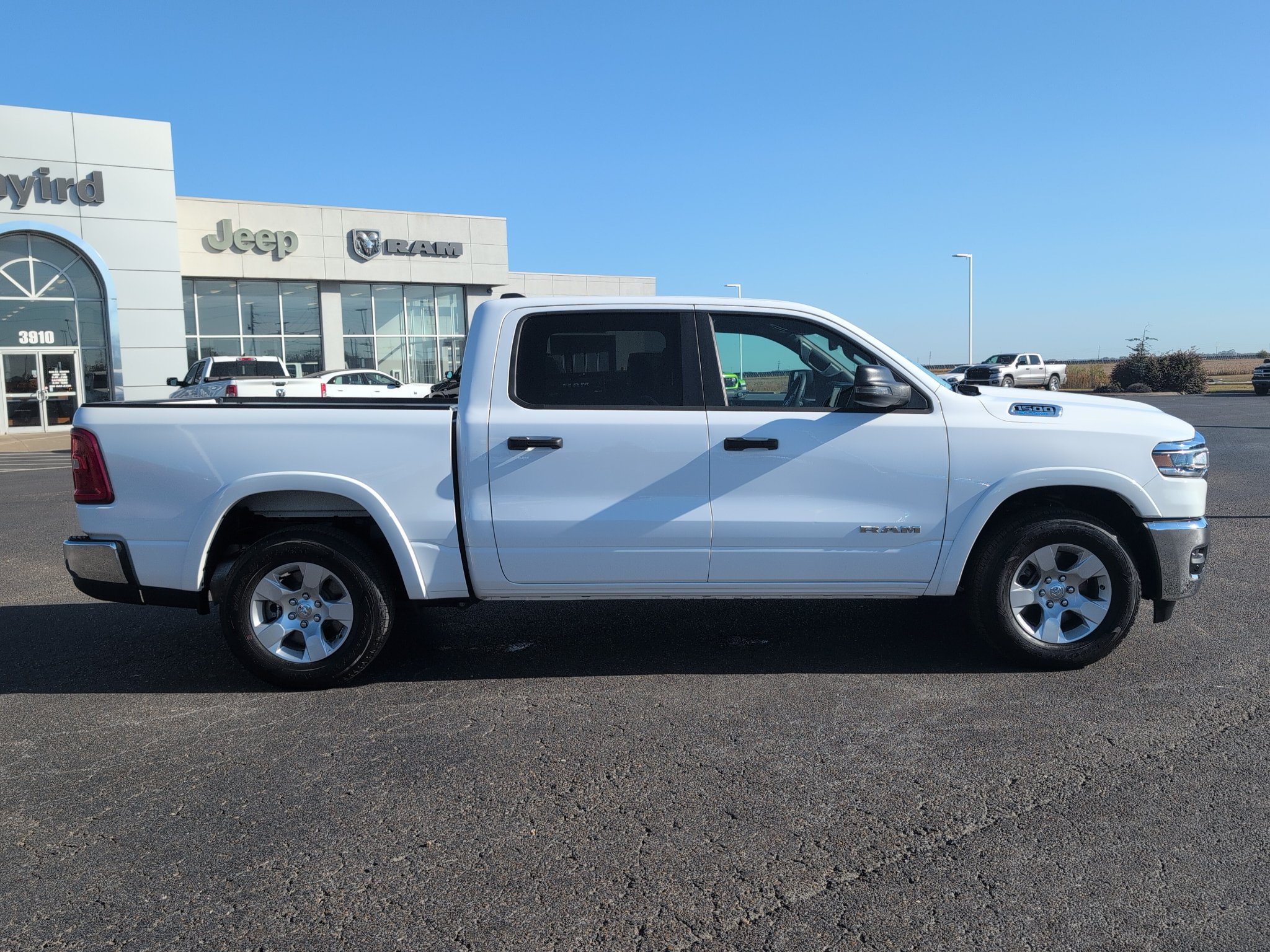 Used 2025 RAM 1500 Big Horn RWD image 8