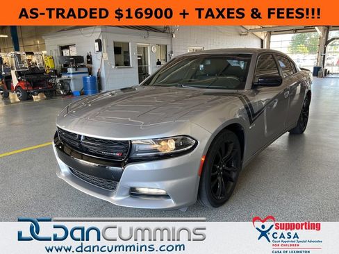 Used 2018 Dodge Charger R/T w/ Blacktop Package RWD image 1