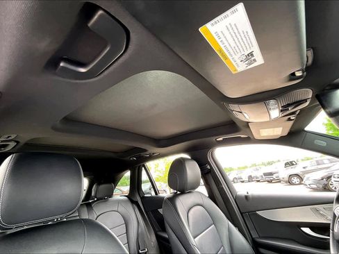 Used 2019 Mercedes-Benz GLC 300 image 12