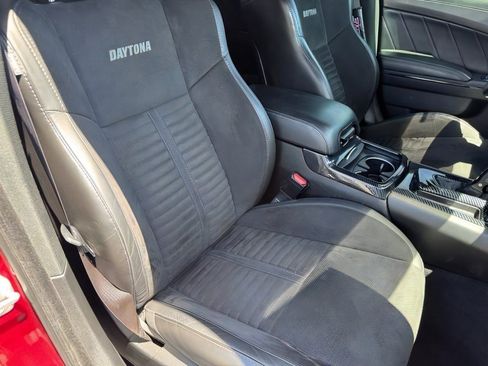 Used 2019 Dodge Charger Scat Pack w/ Daytona Edition Group RWD image 17