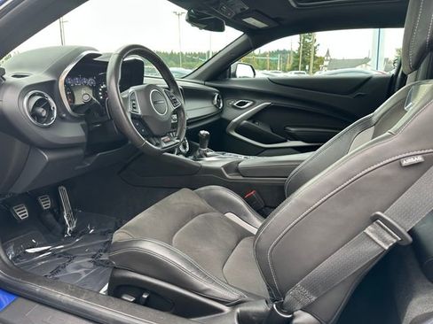 Used 2022 Chevrolet Camaro SS image 9