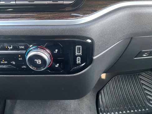 Used 2022 GMC Sierra 1500 Elevation image 27