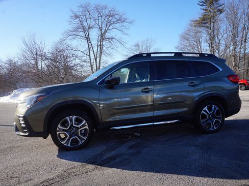 Certified 2025 Subaru Ascent Limited image 8