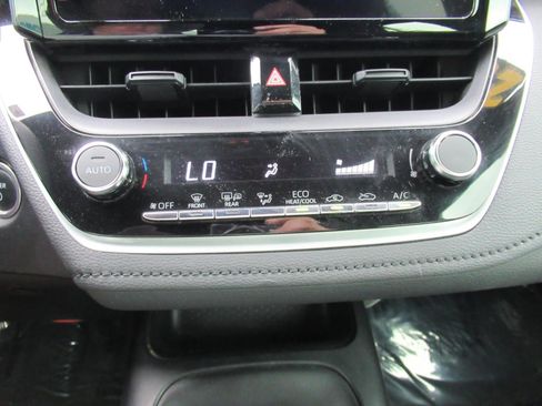 Used 2023 Toyota Corolla SE FWD image 27