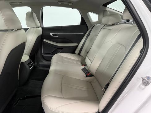 Used 2024 Hyundai Sonata Limited FWD image 10