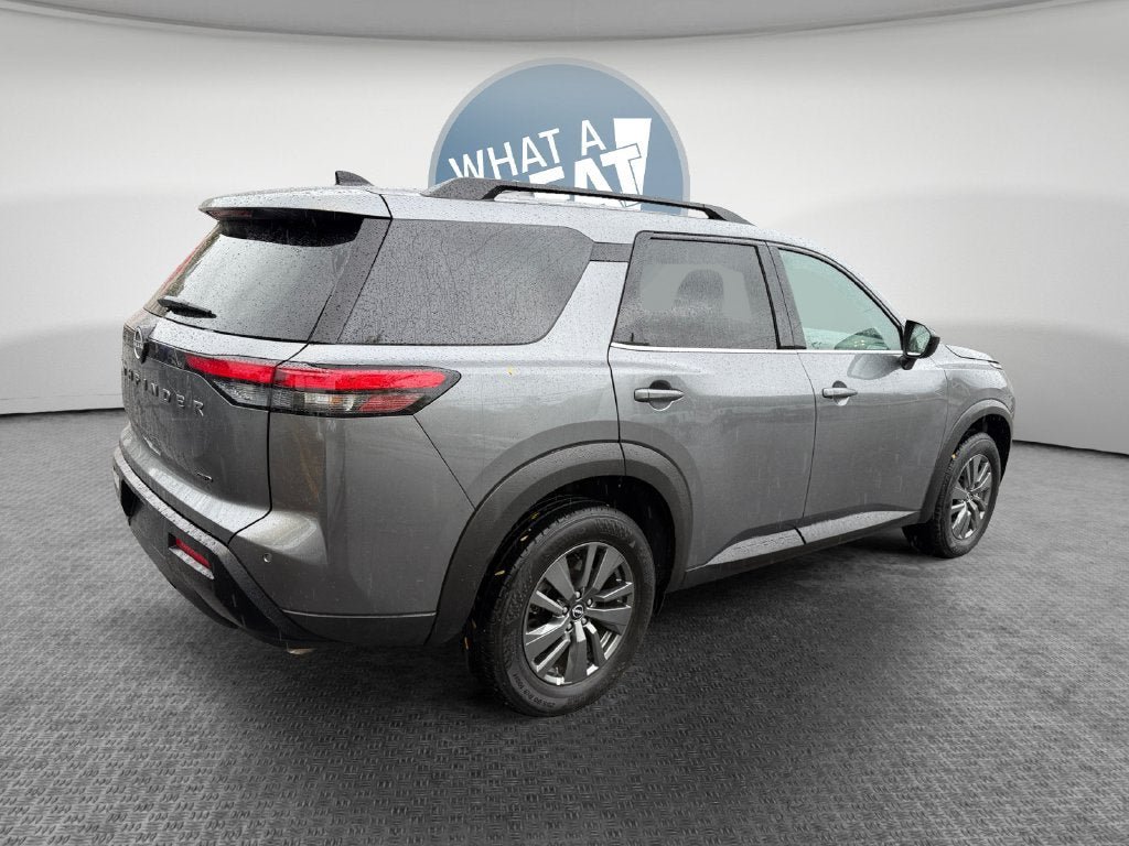 Used 2026 Nissan Pathfinder SV AWD/4WD image 3