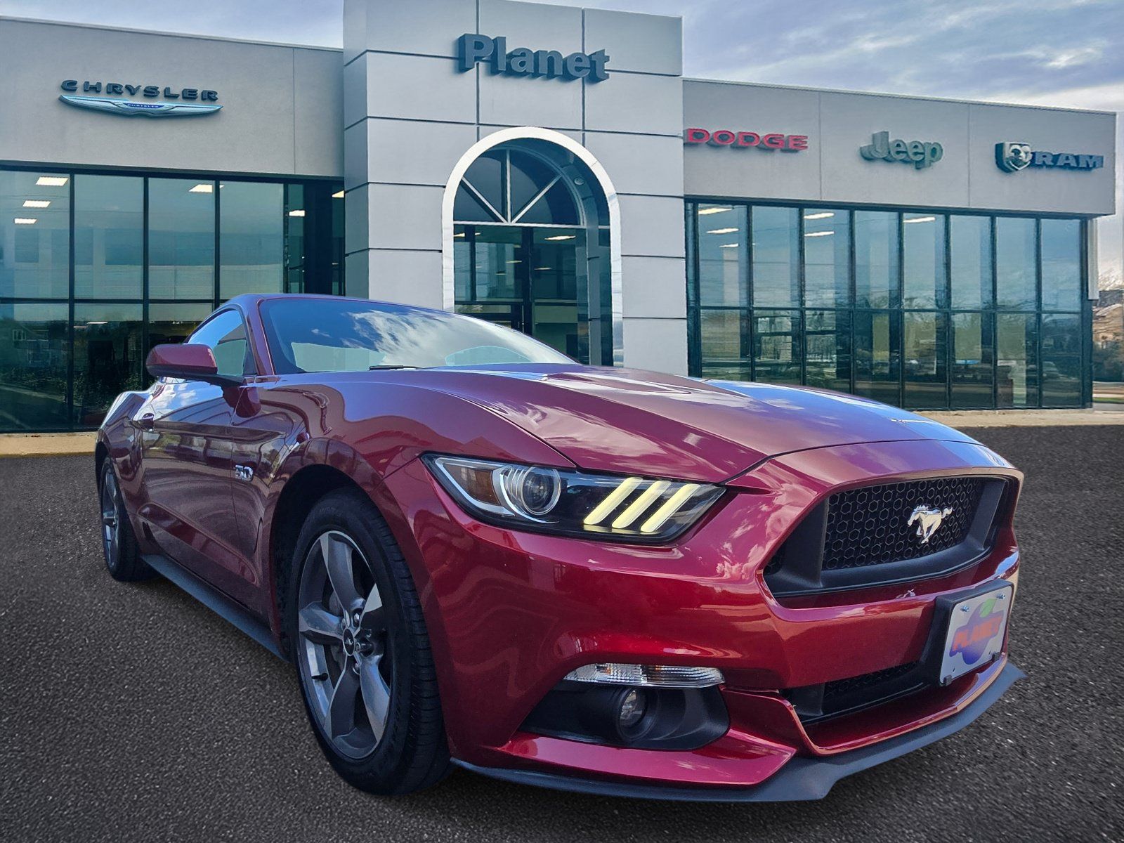 Used 2016 Ford Mustang GT Premium w/ Enhanced Security Package RWD image 4