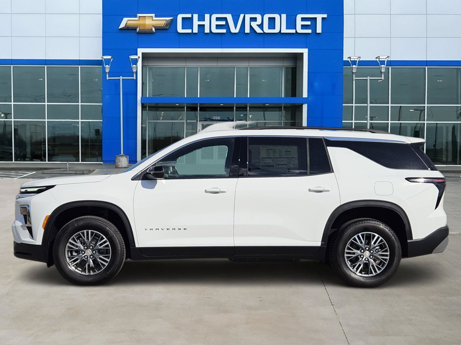 New 2027 Chevrolet Traverse LT FWD image 3