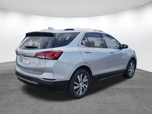 Used 2022 Chevrolet Equinox Premier image 4