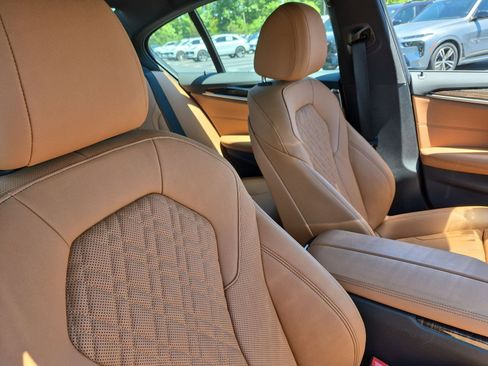Used 2021 BMW 530i xDrive w/ Premium Package AWD/4WD image 33