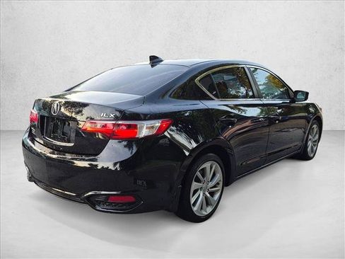 Used 2018 Acura ILX FWD image 5