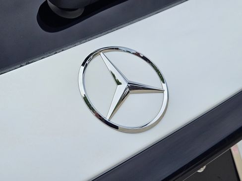Certified 2026 Mercedes-Benz GLC 300 image 27