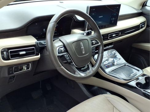 Used 2022 Lincoln Nautilus Reserve AWD/4WD image 14