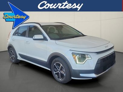 Used 2024 Kia Niro EX